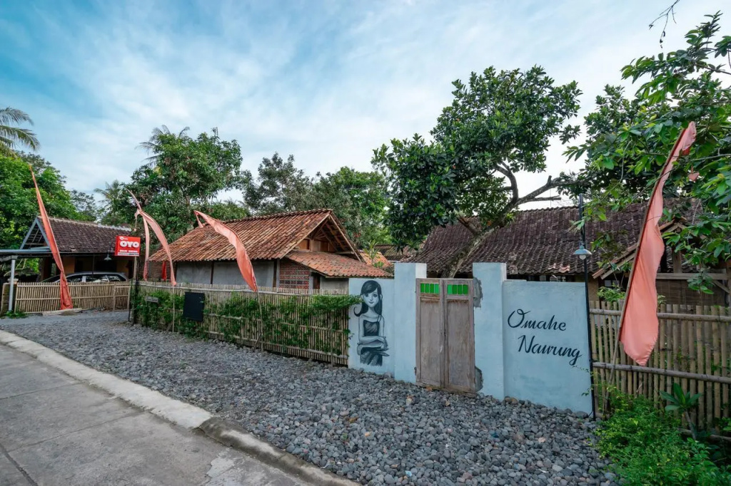 Oyo 2393 Omahe Nawung