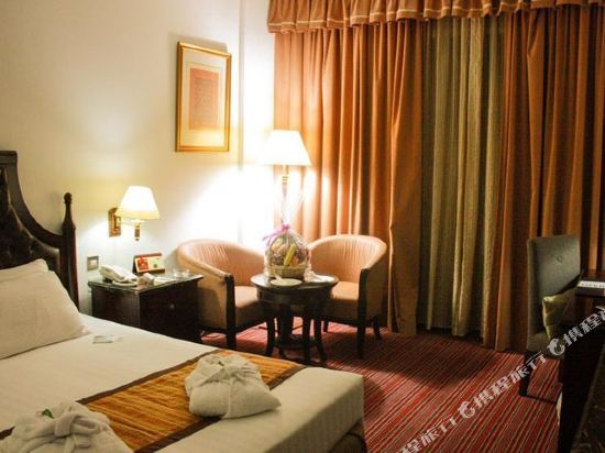 Mayfair Hotel