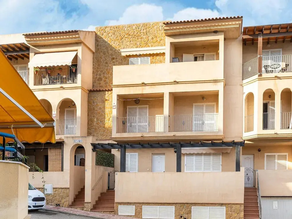 Apartment Near the Beach With sea Views