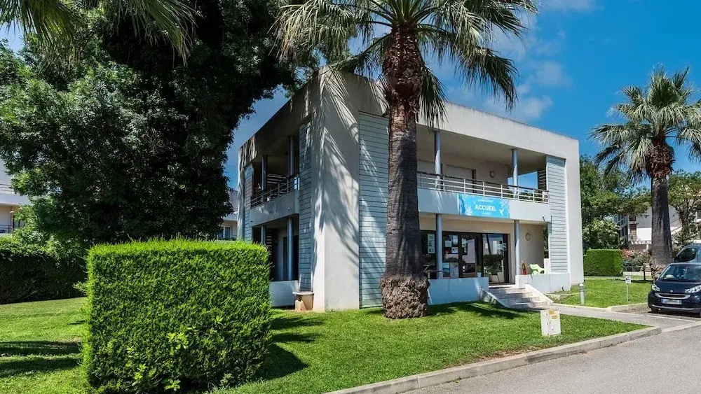 Apartment Near the Beaches of Mandelieu
