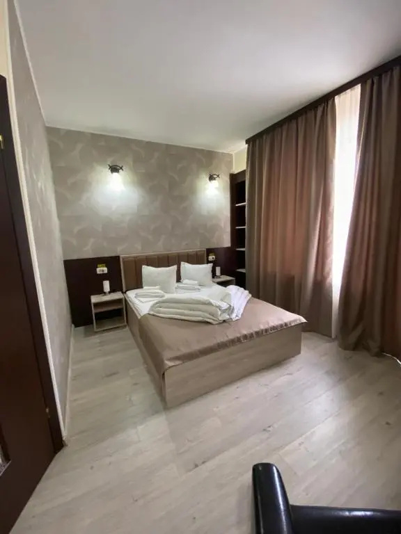 Standard Double room with balcony (full double bed)