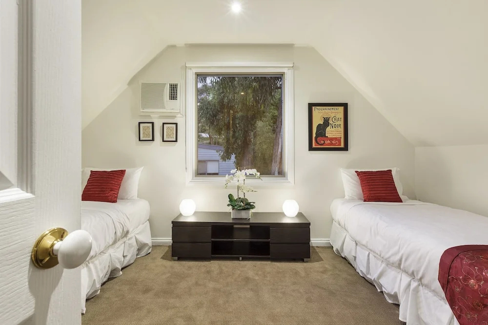 2 Bedrooms Cottage with balcony