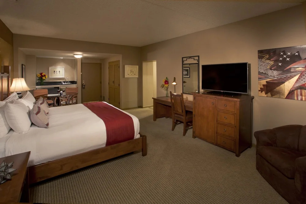 Double Junior Suite (full double bed)