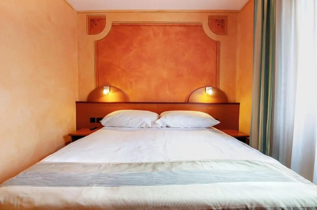 Tailormade Hotel AL GIARDINETTO Biasca - Chambres