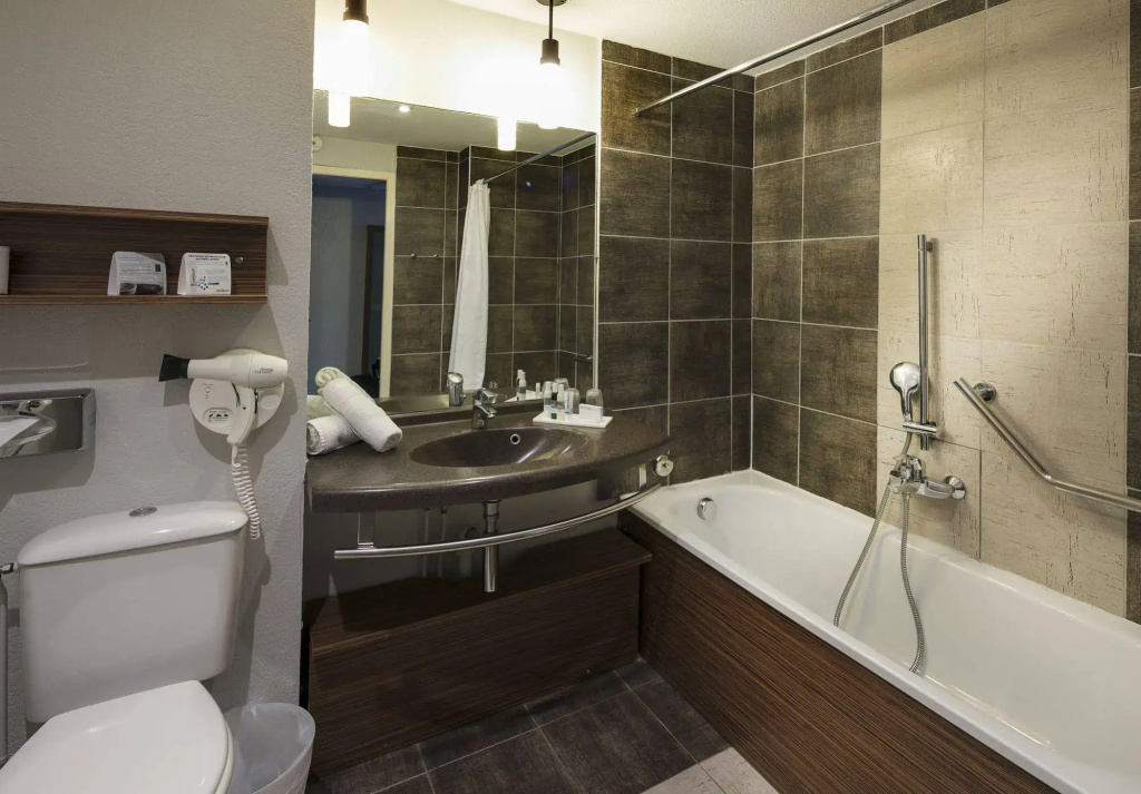 Hôtel & Spa - Thalazur Port Camargue - Général