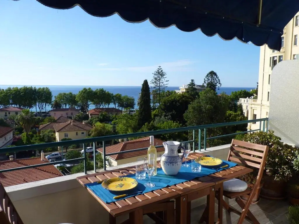 Balcony & Terrace