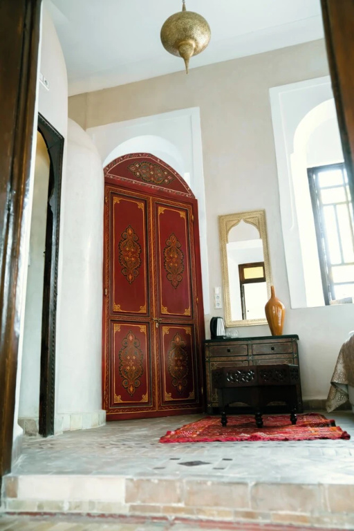 Comfort room