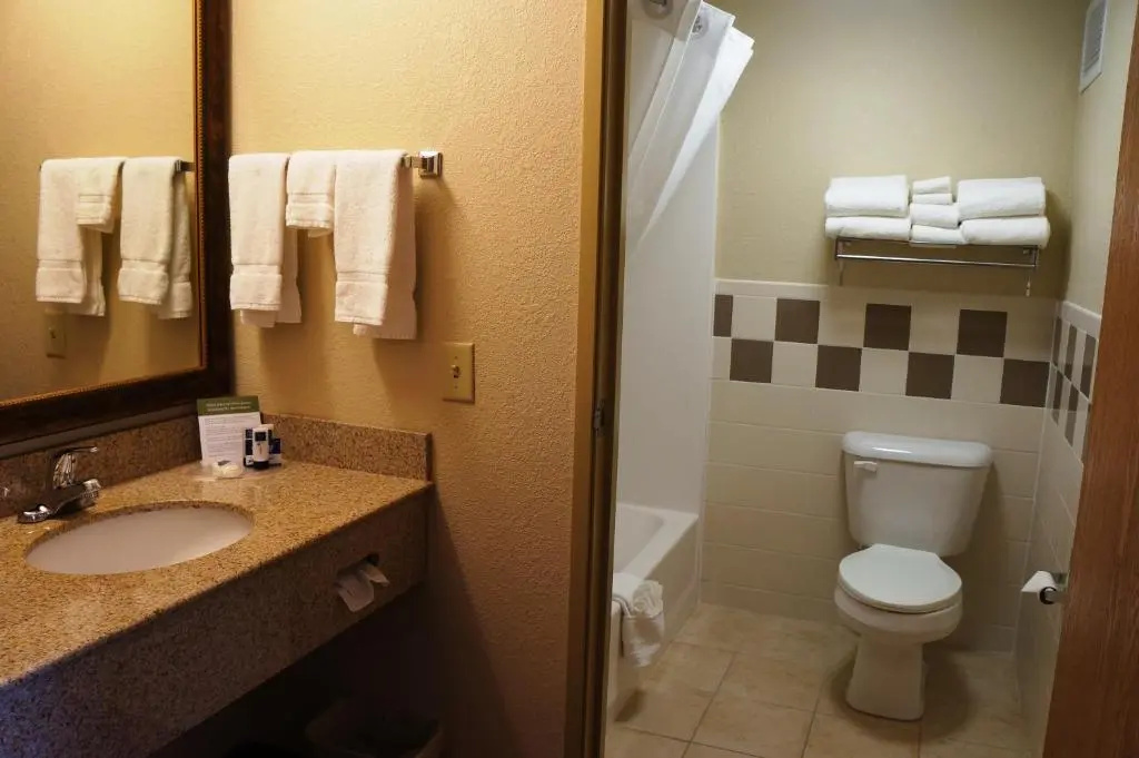 AmericInn by Wyndham Anamosa - Chambres
