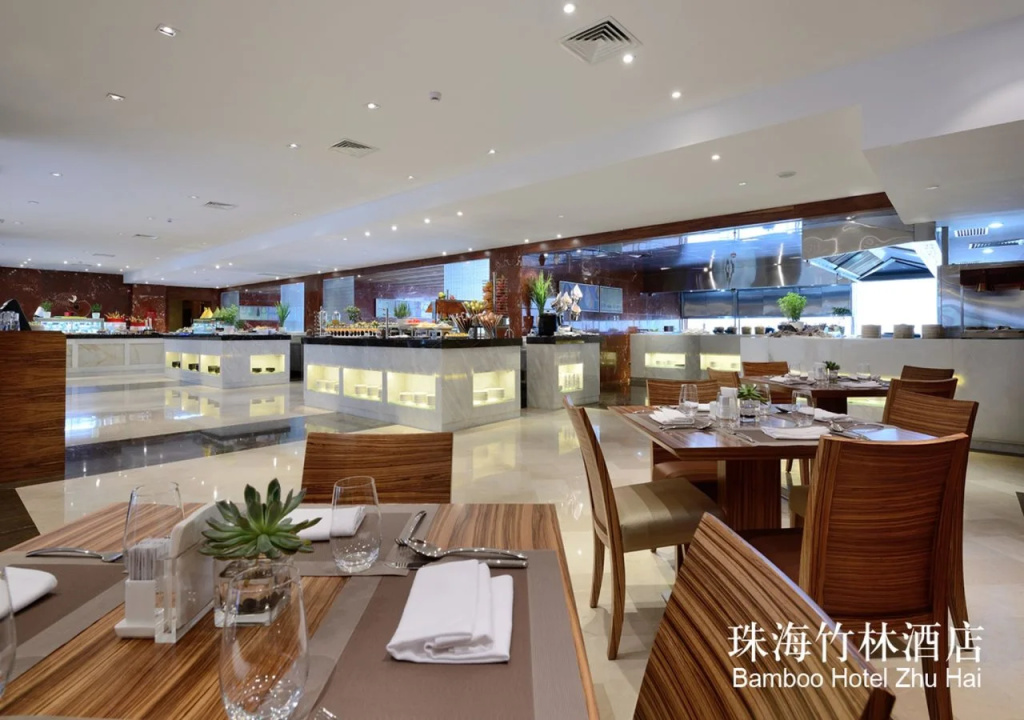 Food & Beverage
