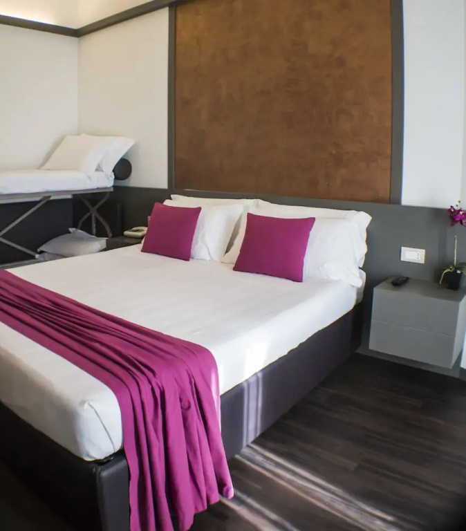 Standard Quadruple room with balcony