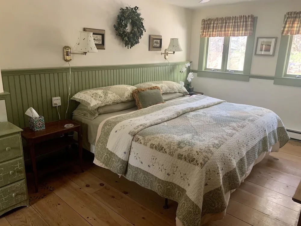 The Buttonwood Inn on Mt. Surprise - фото 2