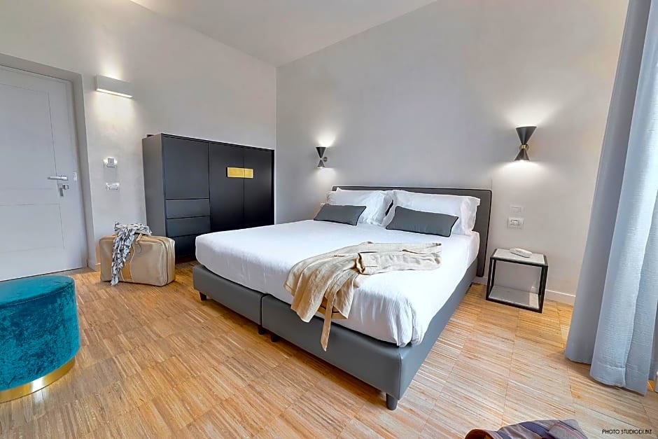 (1)Deluxe Twin room (twin beds) at Hotel Horto Convento in Florence