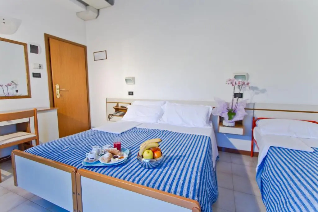 Economy room