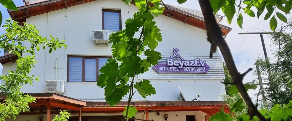 Beyaz Ev Butik Otel Masukiye