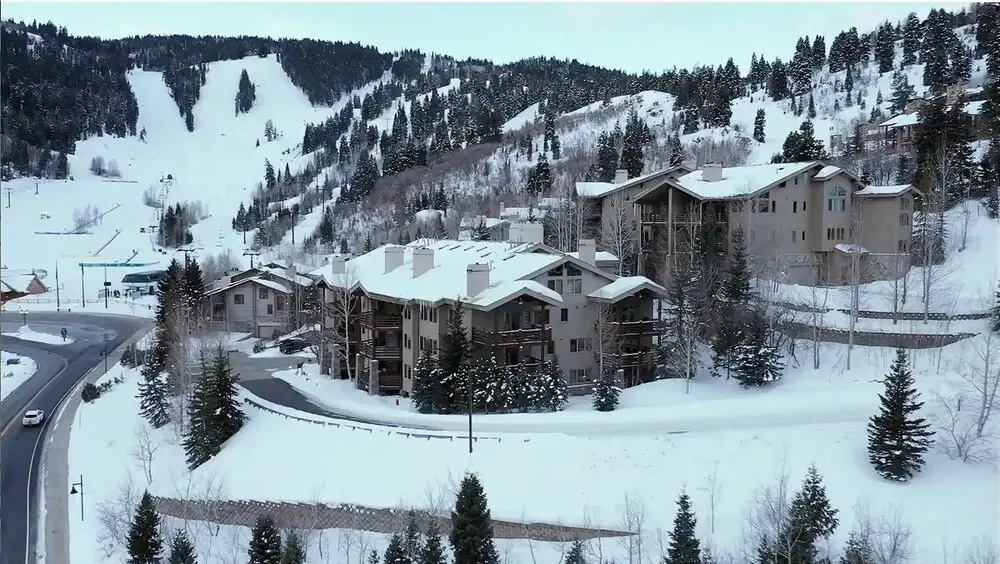 Pine Inn at Trail's End Lodge - Two Bedroom Residence with Spa #7 2 Condo