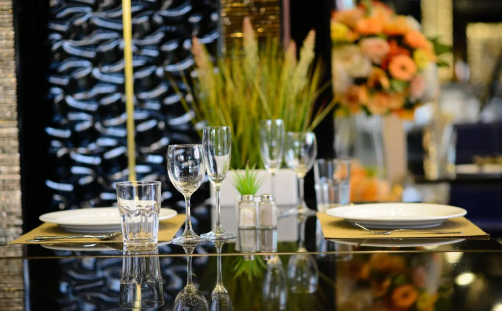 Food & Beverage
