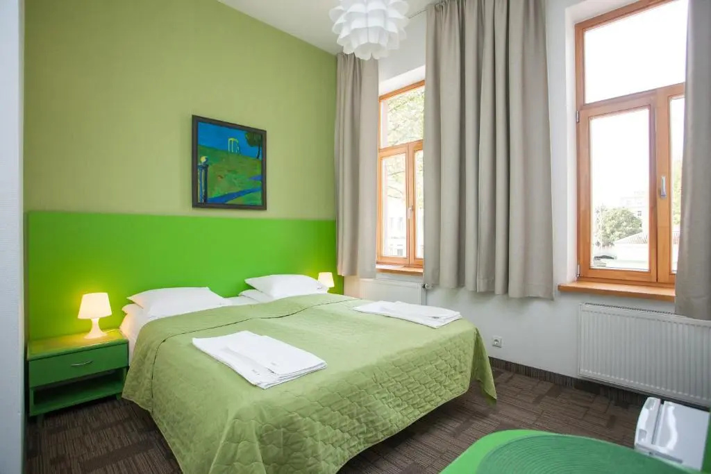 Economy room