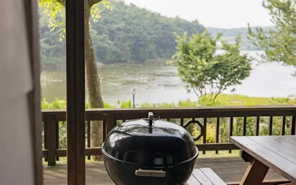 Taean the Nature and Lake Pension