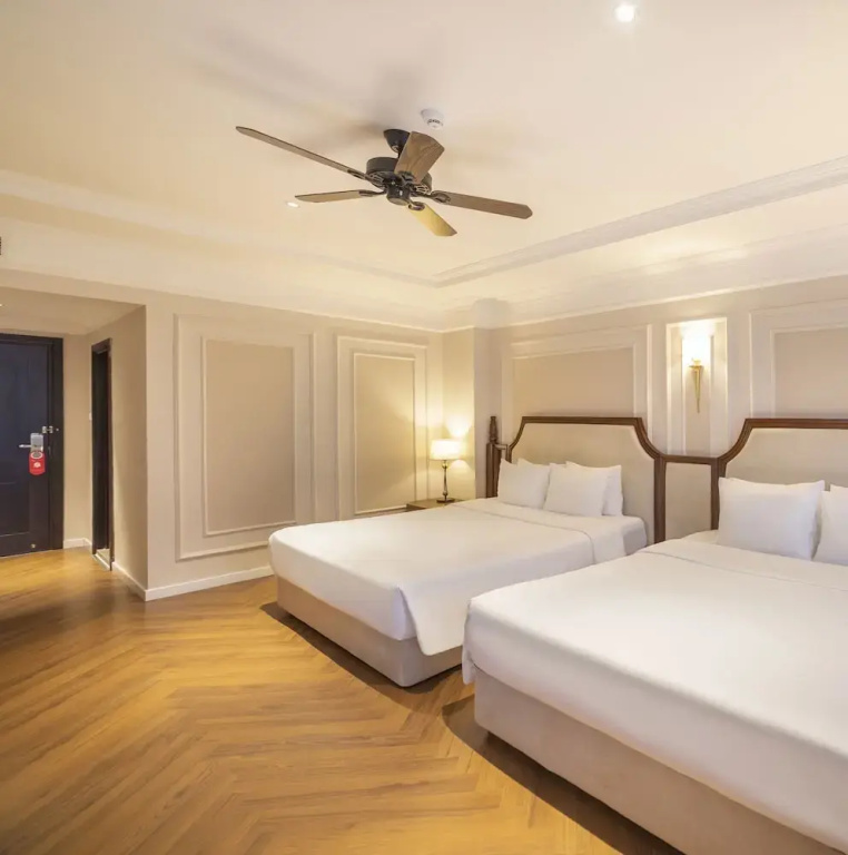 Deluxe Quadruple room