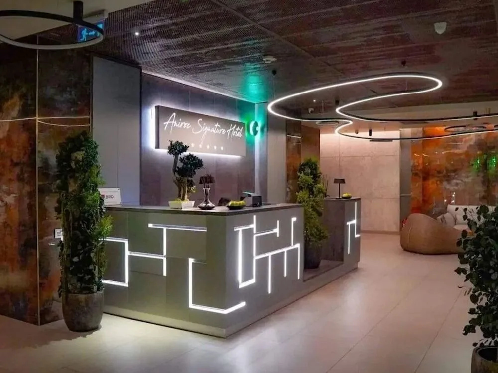 Aniroc Signature Hotel - 2