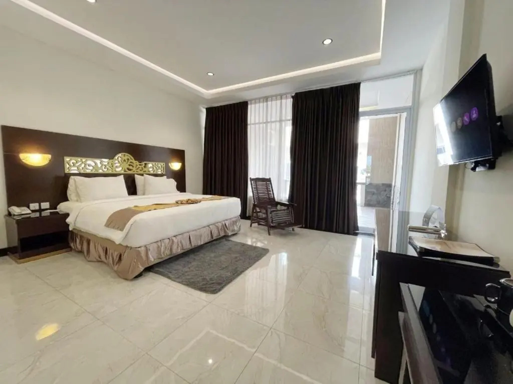 Deluxe Double room (full double bed)