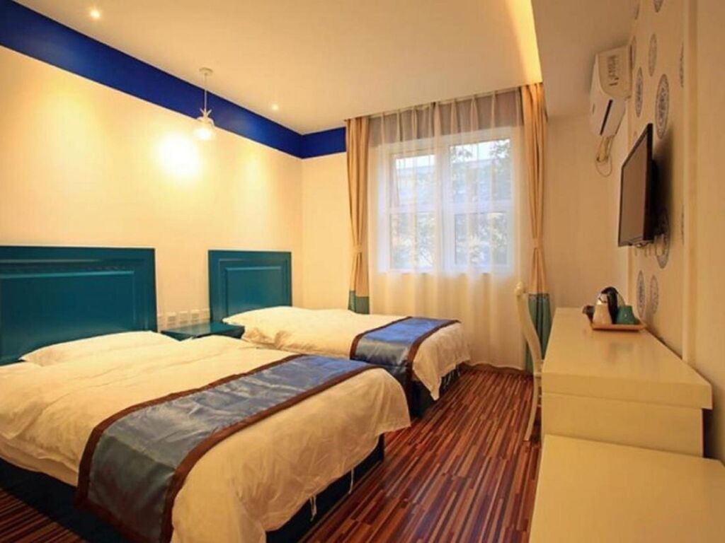 Beijing Drum Tower Youth Hostel by null