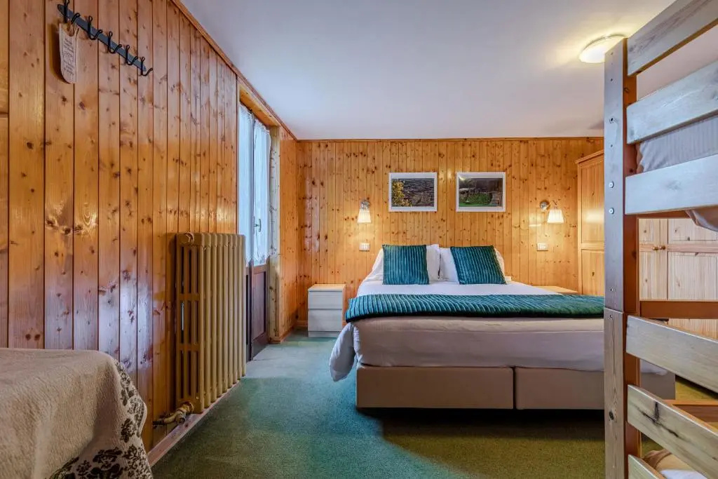 Comfort Quadruple room with balcony