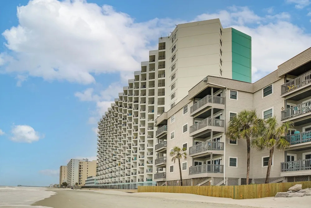 Oceanfront Garden City Beach Condo For Families!