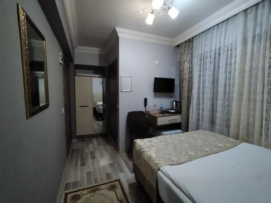 Economy Double room (full double bed)