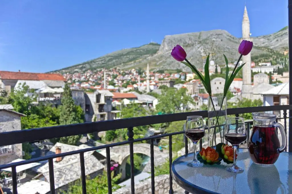 Standard Double room with balcony (full double bed)