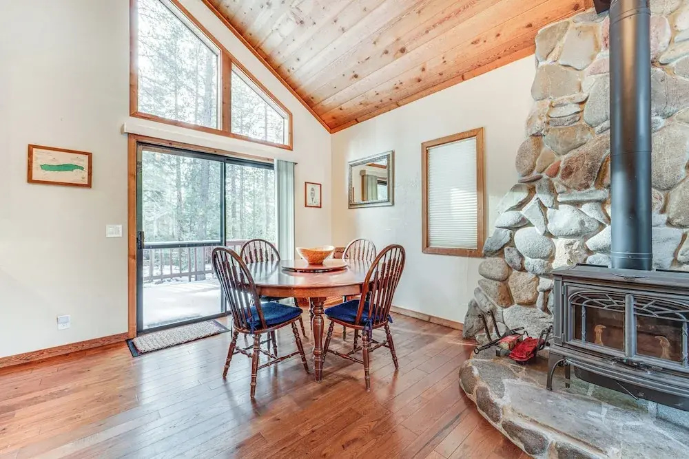 Family-friendly Truckee Cabin in Tahoe Donner!