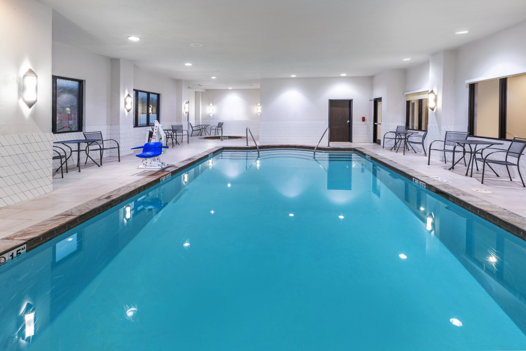 Holiday Inn Hotel & Suites Tulsa South by IHG - Général