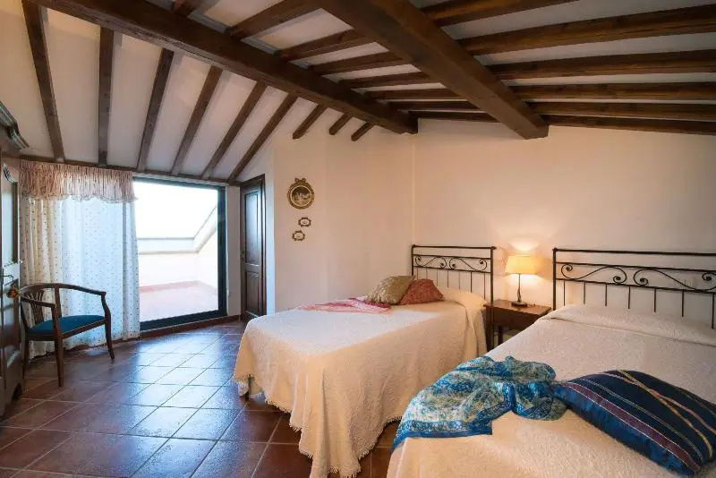 1 Bedroom Apartment with balcony