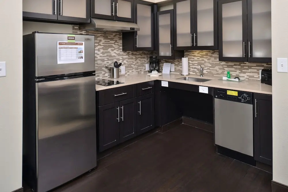 Staybridge Suites Rochester - Commerce Dr NW by IHG - Chambres