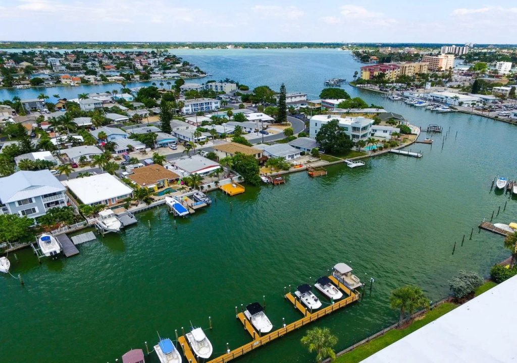 Beach & Waterfront