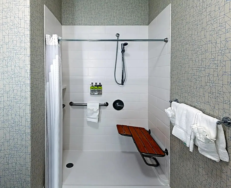 Sextuple Suite