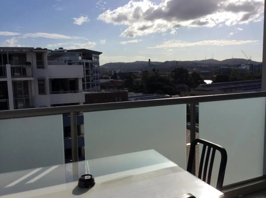 1 Bedroom Apartment with mountain view
