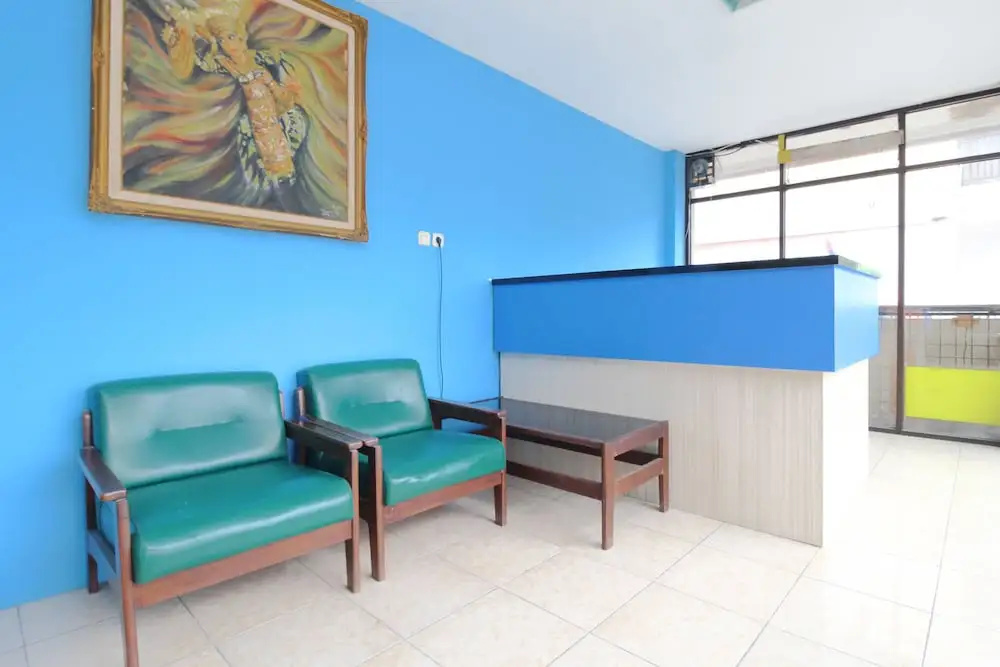 Lobby & Reception