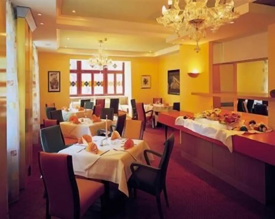 Food & Beverage