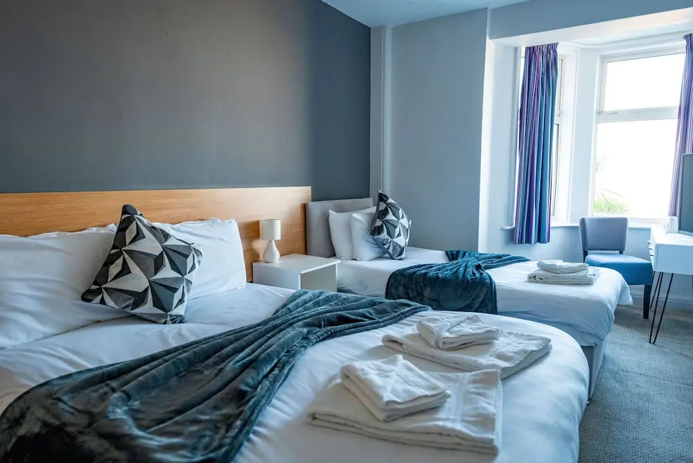 Strathmore Hotel — 2