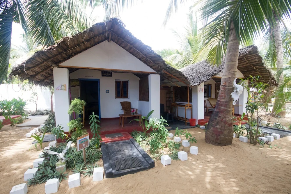 Star Rest Beach Hotel Arugambay - Chambres