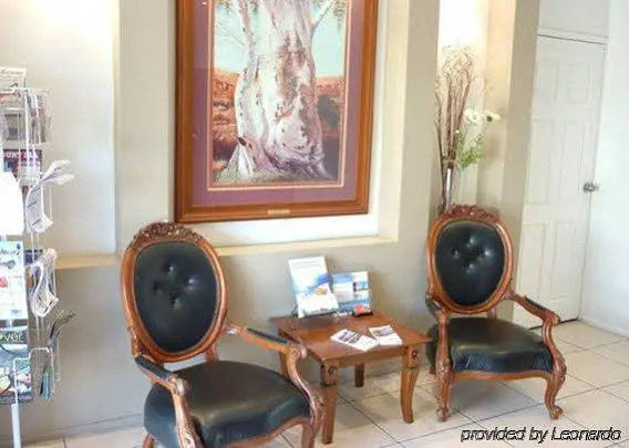 Lobby & Reception