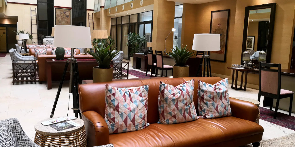 Royal Palm Hotel by null