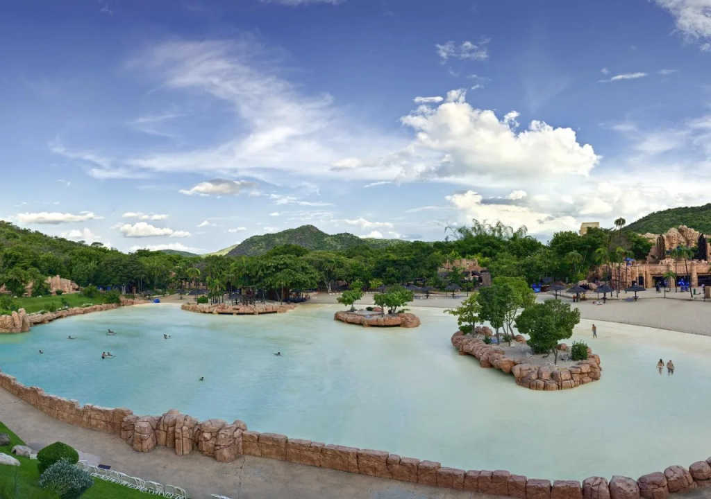Beach & Waterfront