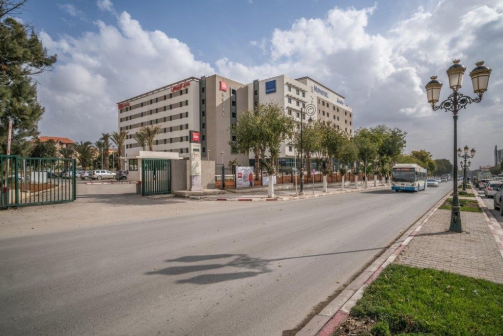 ibis Setif image