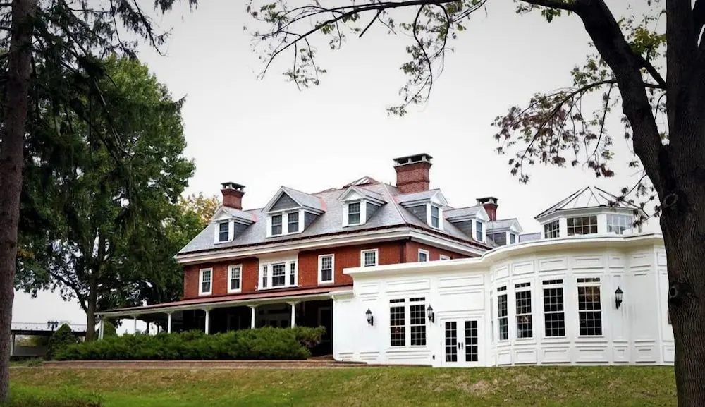 Cameron Estate Inn & Restaurant