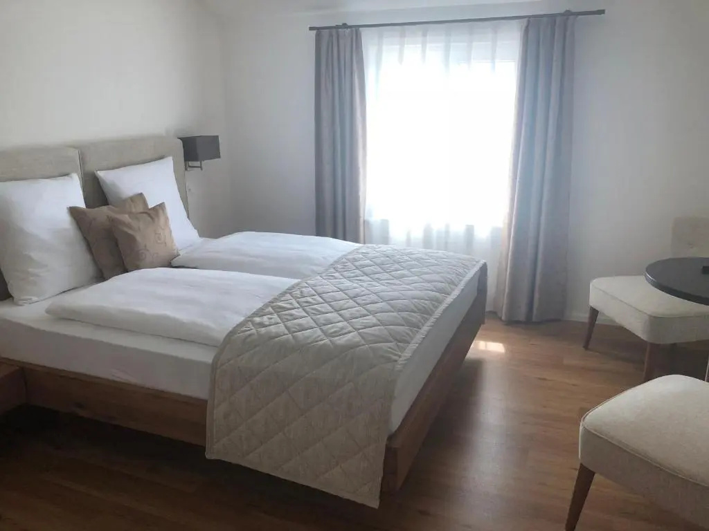 Standard Double room (full double bed)