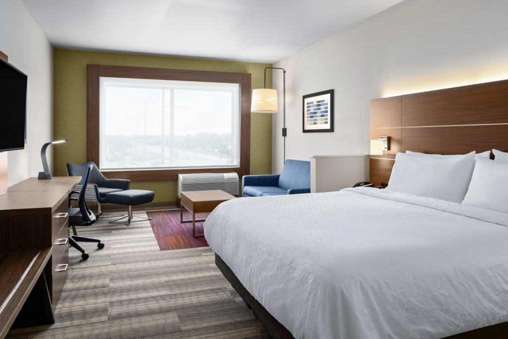 Holiday Inn Express & Suites Madison West - Middleton by IHG - фото 4