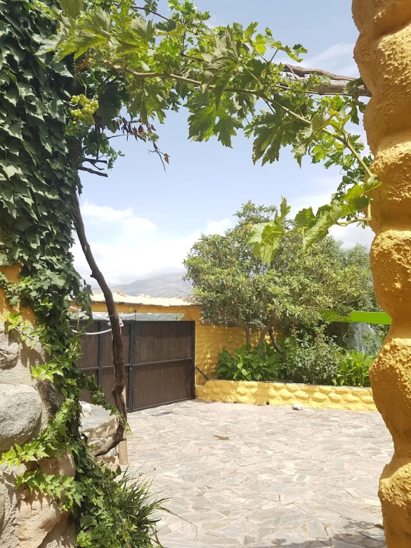 3 Bedrooms Family Cottage with mountain view