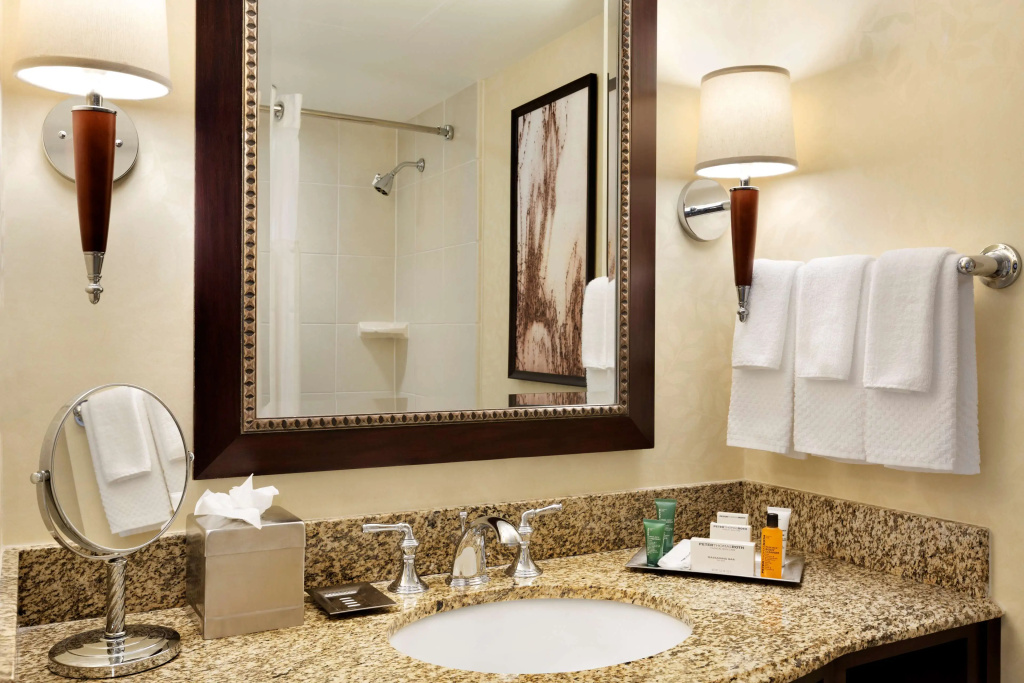Hilton East Brunswick Hotel & Executive Meeting Center - Général
